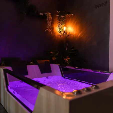 Lejlighed Tomin Adults Only